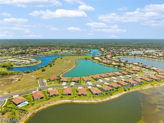 Building Photo - 2038 Grove Dr