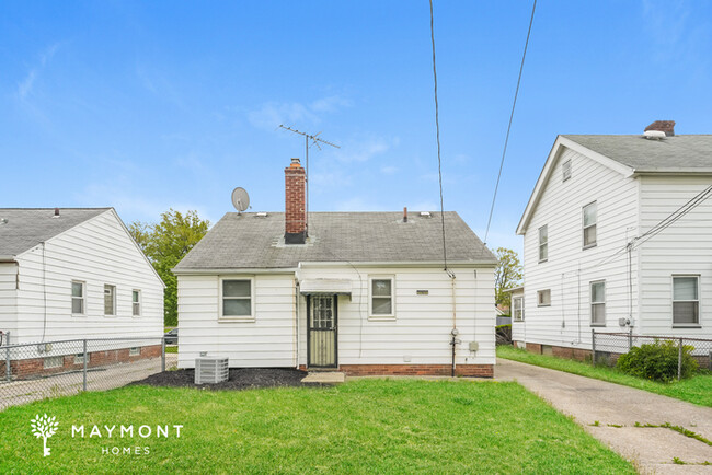 Building Photo - 22471 Beckford Ave