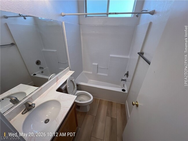 Building Photo - 8027 Sapphire Cove Ave