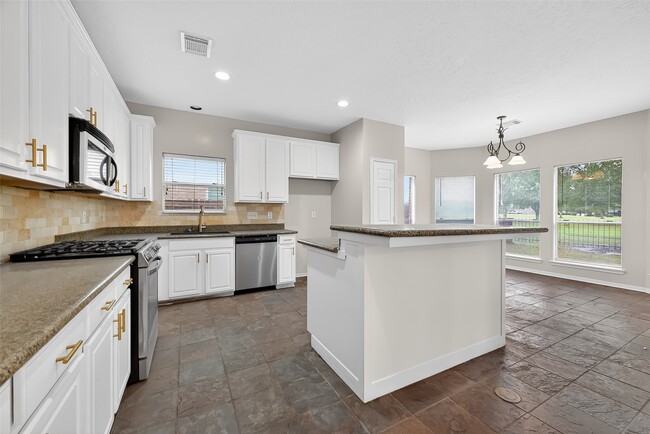 Building Photo - 21519 San Marino Dr