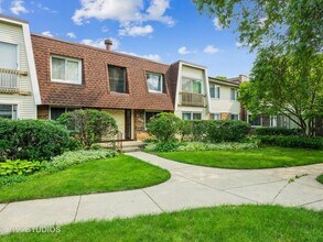 Building Photo - 3026 Roberts Dr