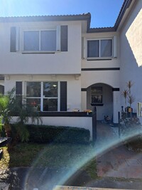 Building Photo - 8725 SW 152nd Ave