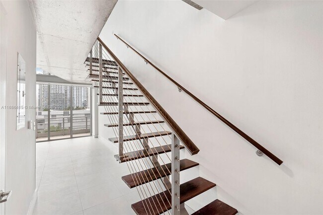 Building Photo - 690 SW 1st Ct