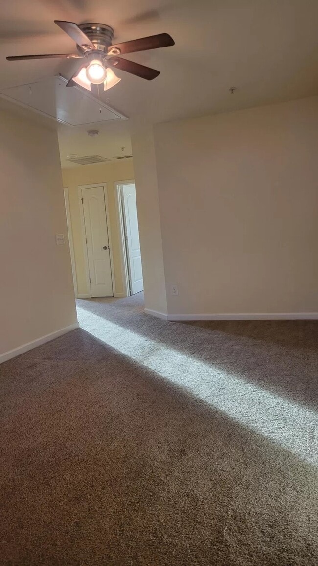 Building Photo - 107 Dellbrook St