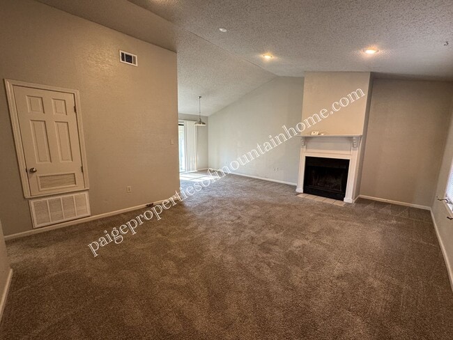 Building Photo - 605 Cooper Estates Dr