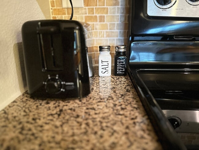 Building Photo - 800 Town and Country Blvd