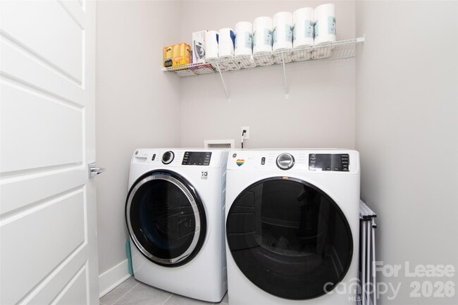 Building Photo - 1134 E 36th St