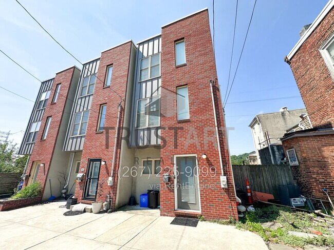 Building Photo - 4128 Apple St