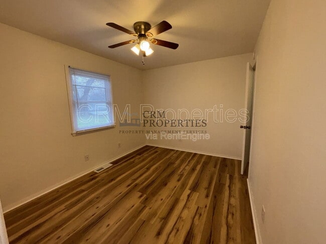 Building Photo - 811 Miami Blvd