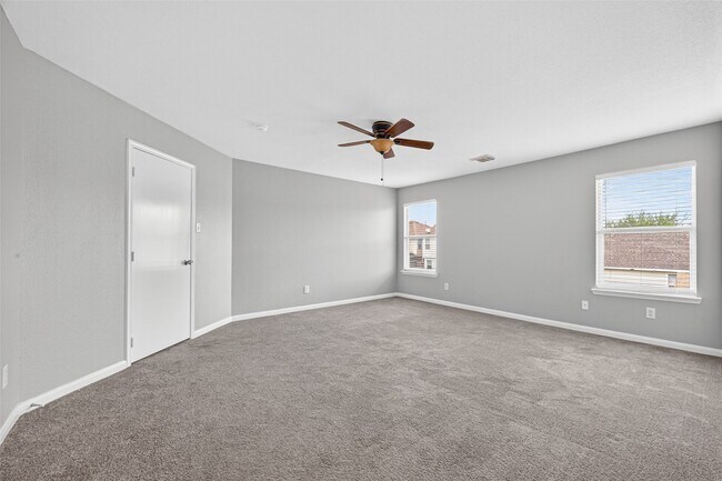 Building Photo - 15826 Kings Cypress Ln