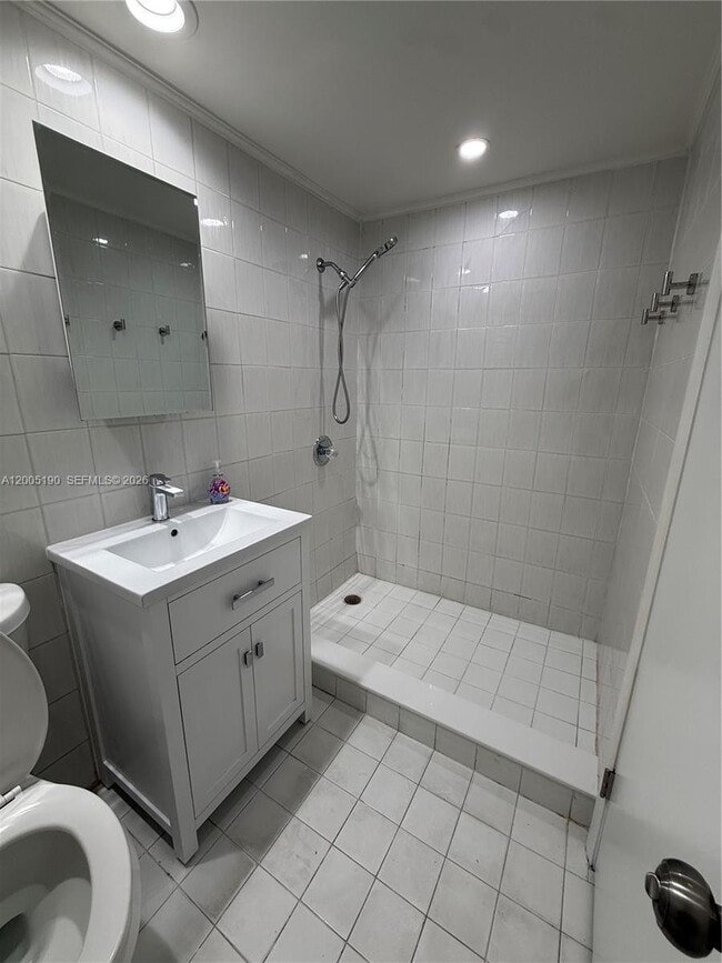 Building Photo - 7231 NW 2nd Terrace