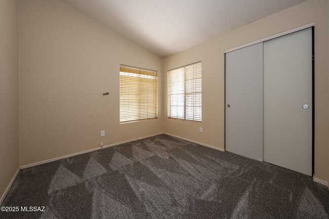 Building Photo - 3080 W Placita De La Roseta