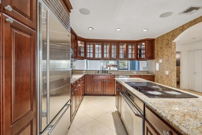 Building Photo - 74 Pheasant Run