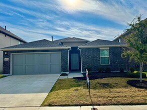 Building Photo - 6122 Heron Dr