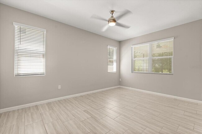 Building Photo - 4028 Southern Vis Lp