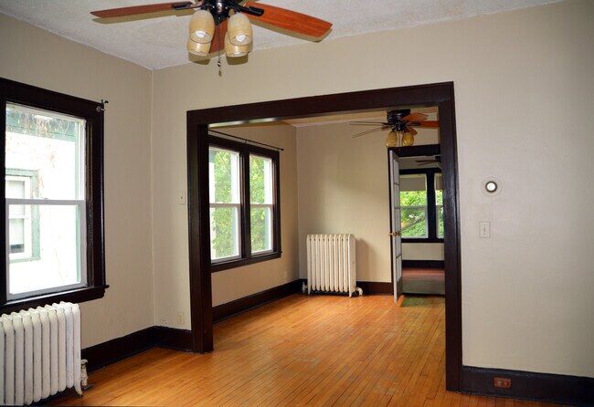 Building Photo - 3115 Girard Ave S