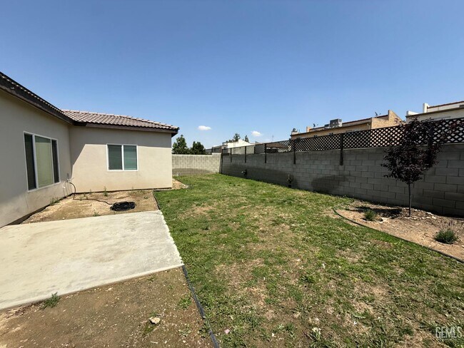Building Photo - 3915 Costa Del Sol Ln