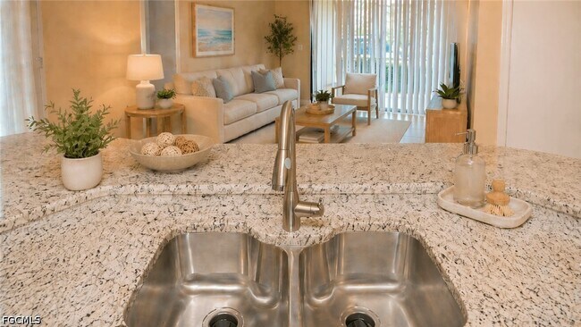 Building Photo - 13621 Eagle Ridge Dr