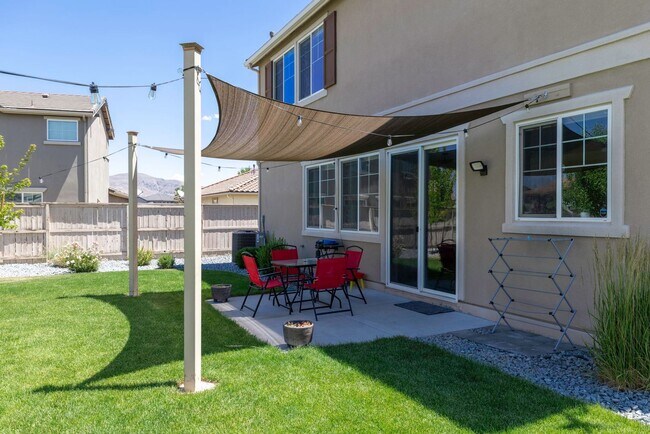 Building Photo - Spacious Home in Damonte Ranch - Large Backyard!