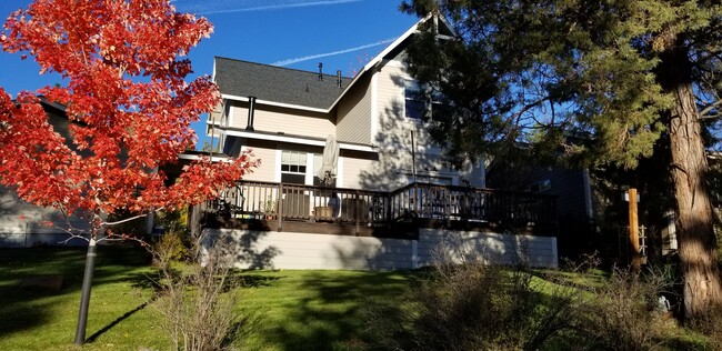Building Photo - 10408 Merlin Way