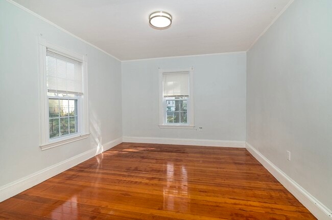 Building Photo - 21 Wollaston Ave