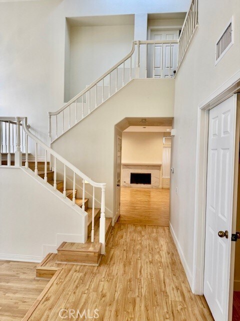 Building Photo - 26562 White Oaks Dr