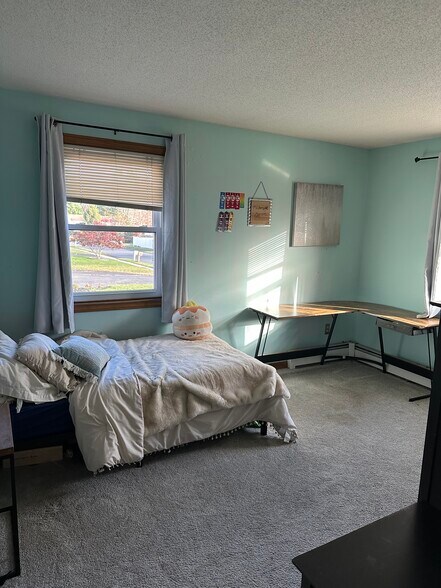 Building Photo - 29 Montano Rd