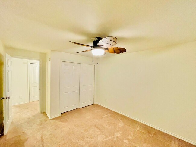 Building Photo - Luxurious 4-Bedroom Retreat with Mount Rai...
