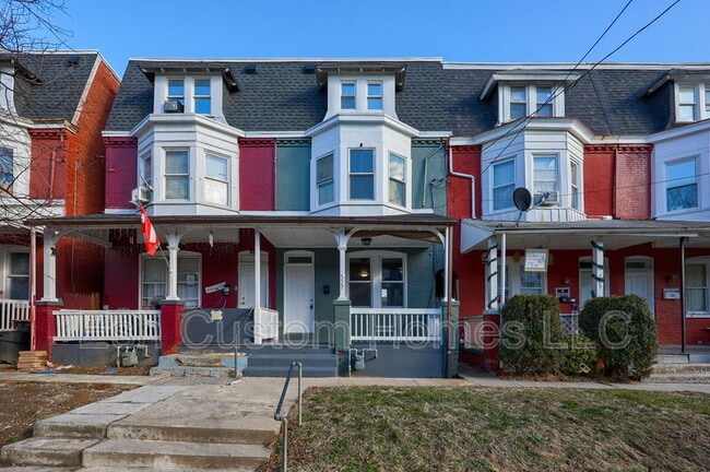 Building Photo - 227 S Ann St