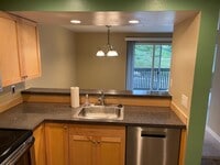 Building Photo - Spacious, Top Floor 2 Bed 2 Bath w/Pool an...