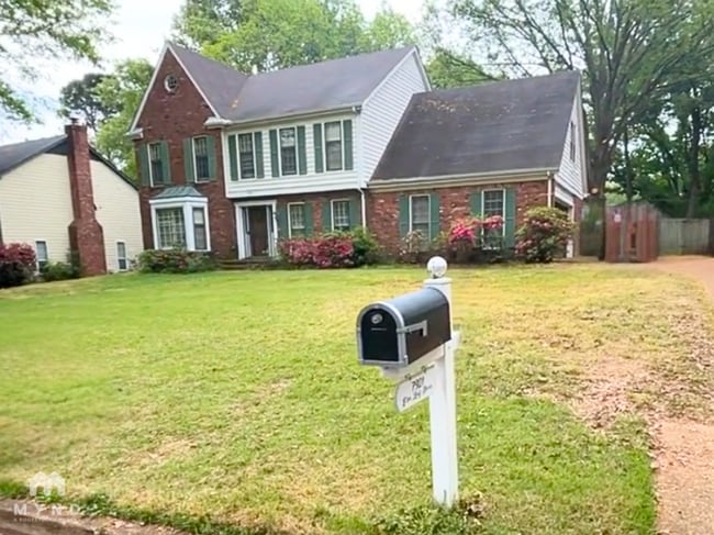 Building Photo - 7921 Elm Leaf Dr