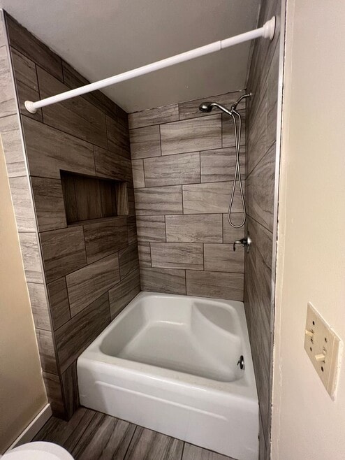 Building Photo - 42 N Prospect St