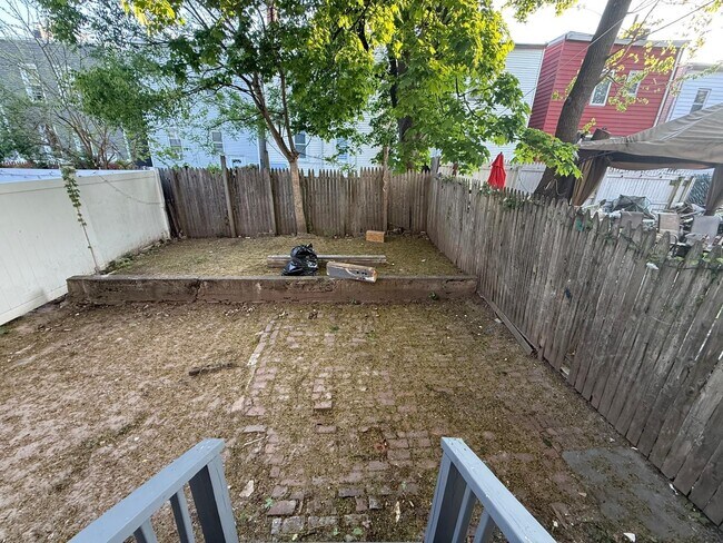 Building Photo - 221 Wilkinson Ave