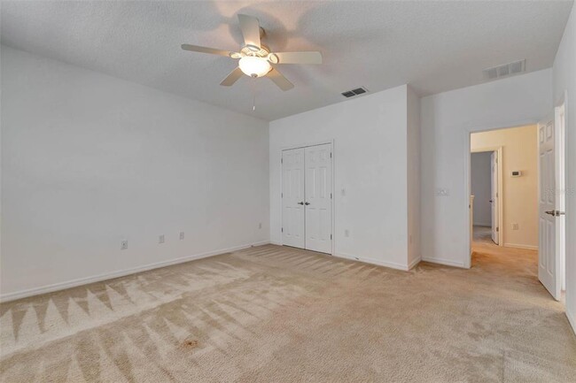 Building Photo - 2311 Victoria Dr