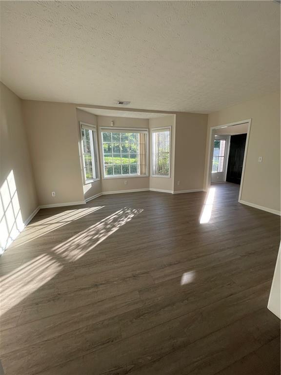 Building Photo - 2665 Woodbine Hill Way