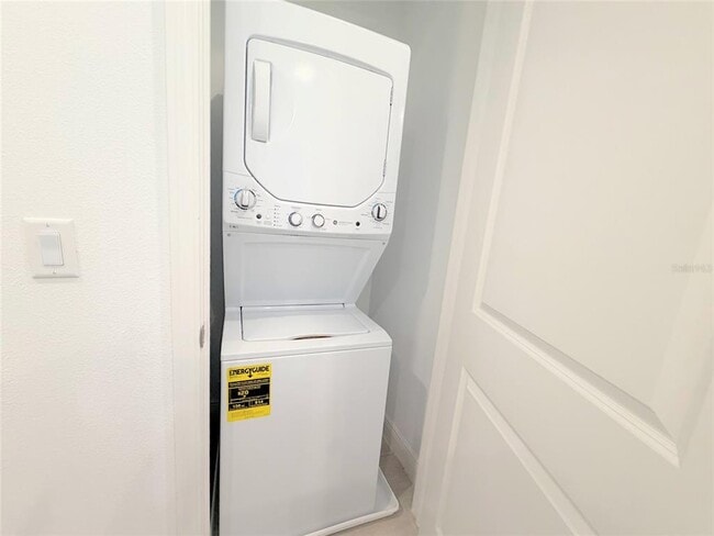 Building Photo - 10581 Marconi Ave