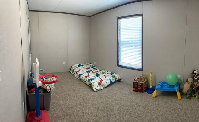 Building Photo - 8280 Ash Dr