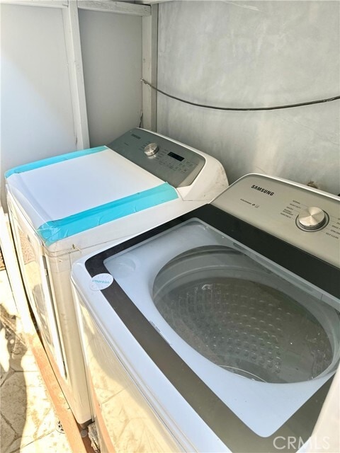 Building Photo - 15746 Magnolia Blvd