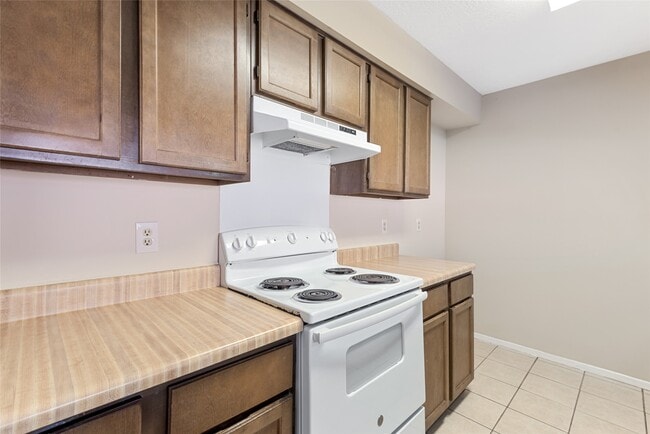 Building Photo - 8915 Beau Monde Dr