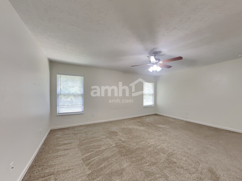 Building Photo - 108 Sophie Dr