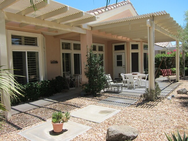Building Photo - 78093 Larbrook Dr