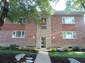 Building Photo - 203 Monclay Ct