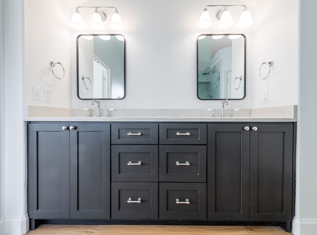 Building Photo - 1814 Morning Glory