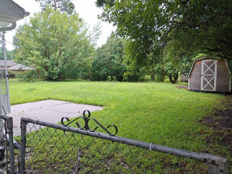 Building Photo - 5202 Fitzgerald Dr