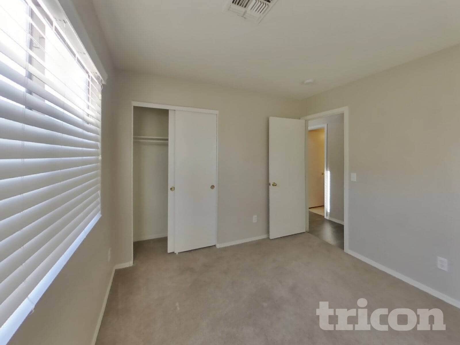 Building Photo - 79 E Lupine Pl