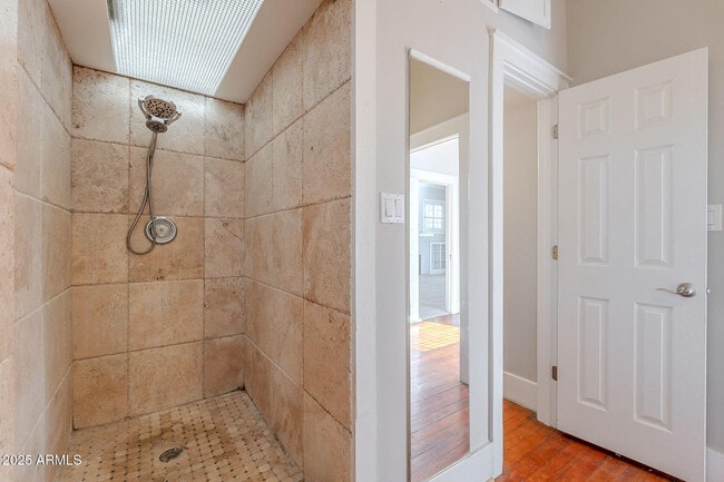 Building Photo - 711 E McKinley St