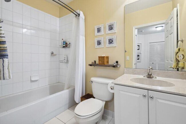 Building Photo - 1801 Coastal Bay Blvd