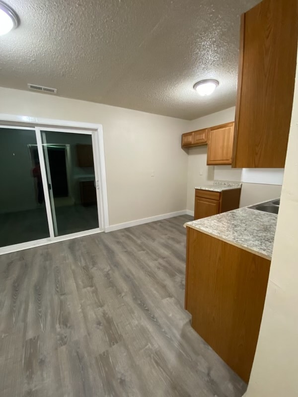 Building Photo - 1008 Jane Dr