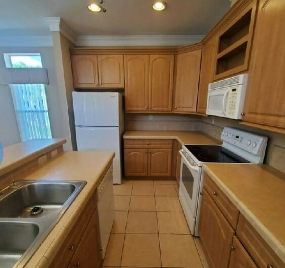 Building Photo - Coral Cay Plantation