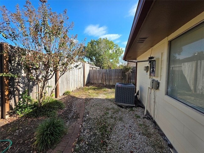 Building Photo - 12830 Careywood Dr